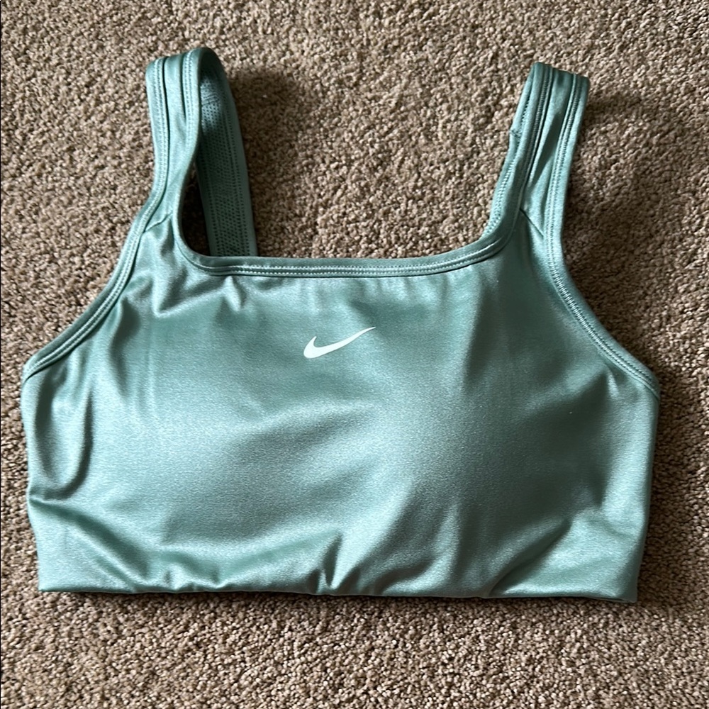 Nike Green Sports Bra Moisture-Wicking